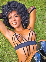 Beautiful ebony shemale getting nasty outdoors