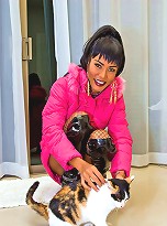 Awesome shemale beautie reveals her most exciting tricks